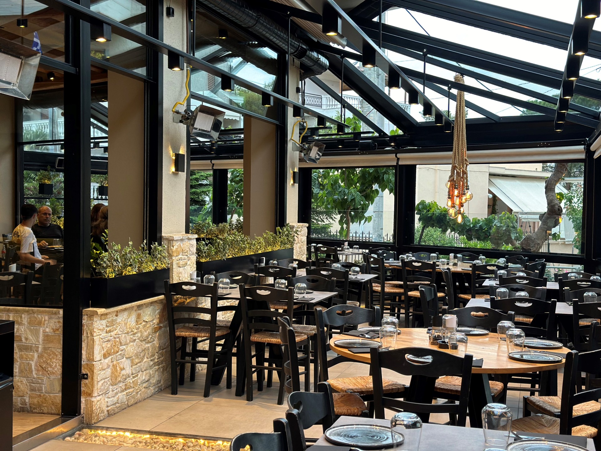 Εικόνα 2: Το κατάστημα steakhouse του Σ.Α στα Βόρεια Προάστια της Αθήνας.